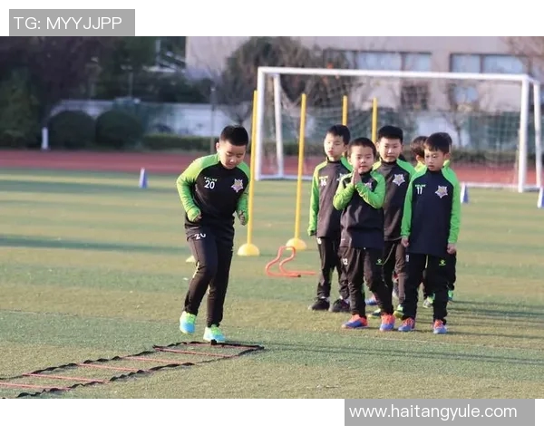 教练访谈记录：深入探讨运动员成长与训练策略的关键因素