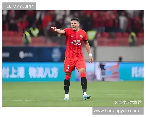 蒋光太关键头球解围助力球队稳固防线展现出色防守能力