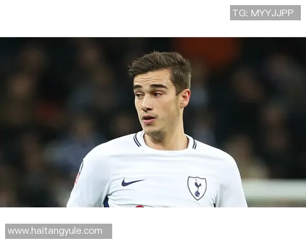 埃基蒂克在利物浦英超赛季中的表现与球队未来展望分析