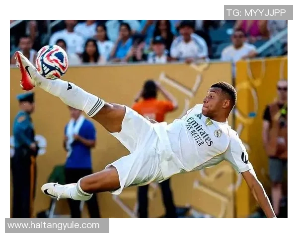 姆巴佩点射助力皇马逆转胜利球迷热议这场精彩对决